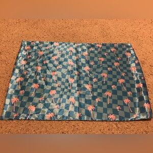 BARBIE X KITSCH SATIN ZIP PILLOW CASE STANDARD SZ EUC